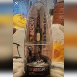 NASCAR Electric Toothbrush Set NIB Collector Racing Dental  Rechargeable Battery